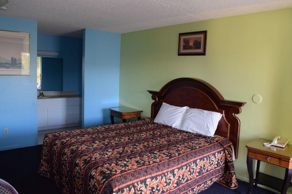 Mojave Inn วิกเตอร์วิลล์ ภายนอก รูปภาพ