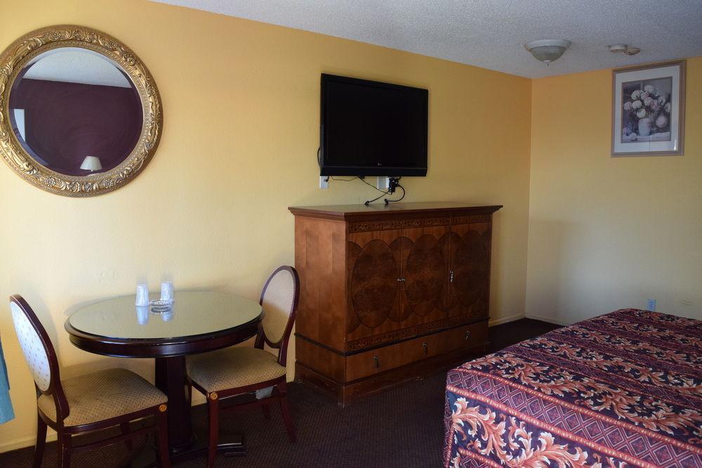 Mojave Inn วิกเตอร์วิลล์ ภายนอก รูปภาพ